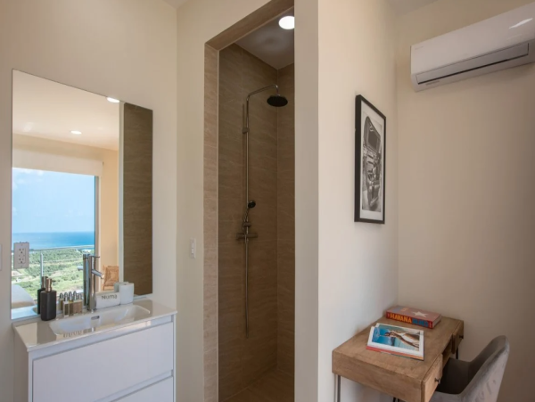 Luxury Oceanfront Villa in Indigo Bay, St. Maarten - Your Dream Getaway
